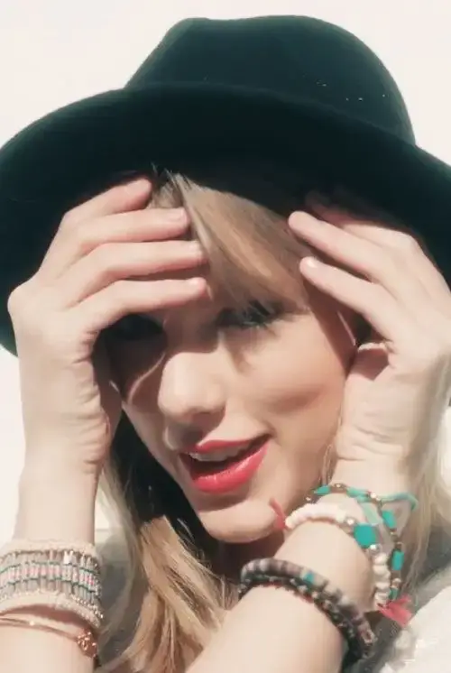 Taylor Swift’s Producer Drops a Major Hint: Is a New Album Coming in 2025? taylor swift new album 2025